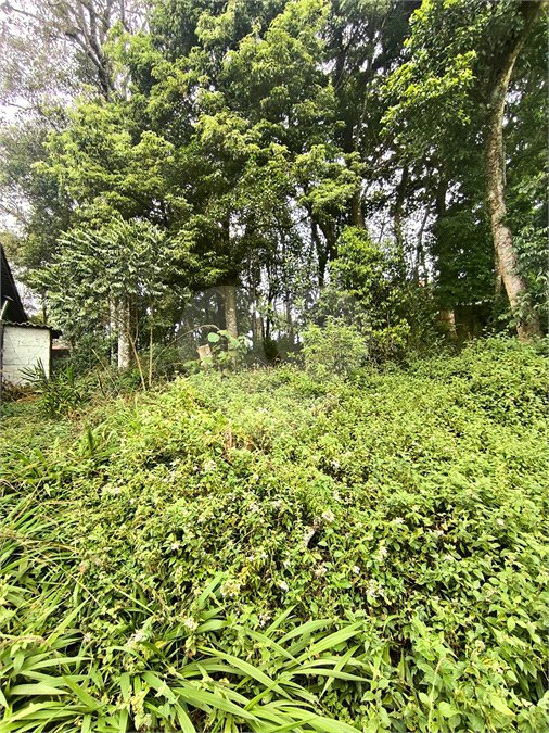 Sobrado à venda ou para alugar com 4 suítes em Serra da Cantareira, Mairiporã, SP
