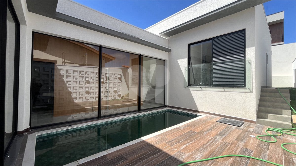 Casa Térrea à venda com 3 suítes em Jardim Paulista, Atibaia, SP