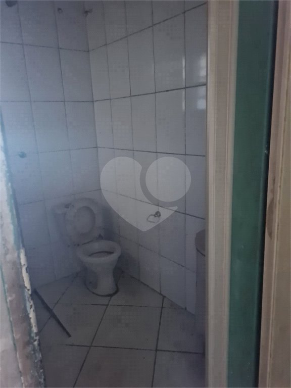 Casa à venda com 6 quartos em Vila dos Remédios, São Paulo, SP