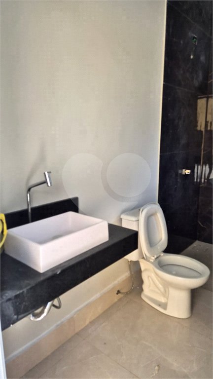 Casa à venda com 3 suítes no condomínio Residencial Villa Di Treviso, Vinhedo - SP