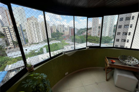 Apartamento à venda com 3 quartos, sendo 1 suíte,  em Lar São Paulo, São Paulo, SP