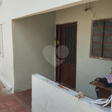 Casa à venda com 3 quartos em Jardim Santa Lúcia, Araraquara, SP