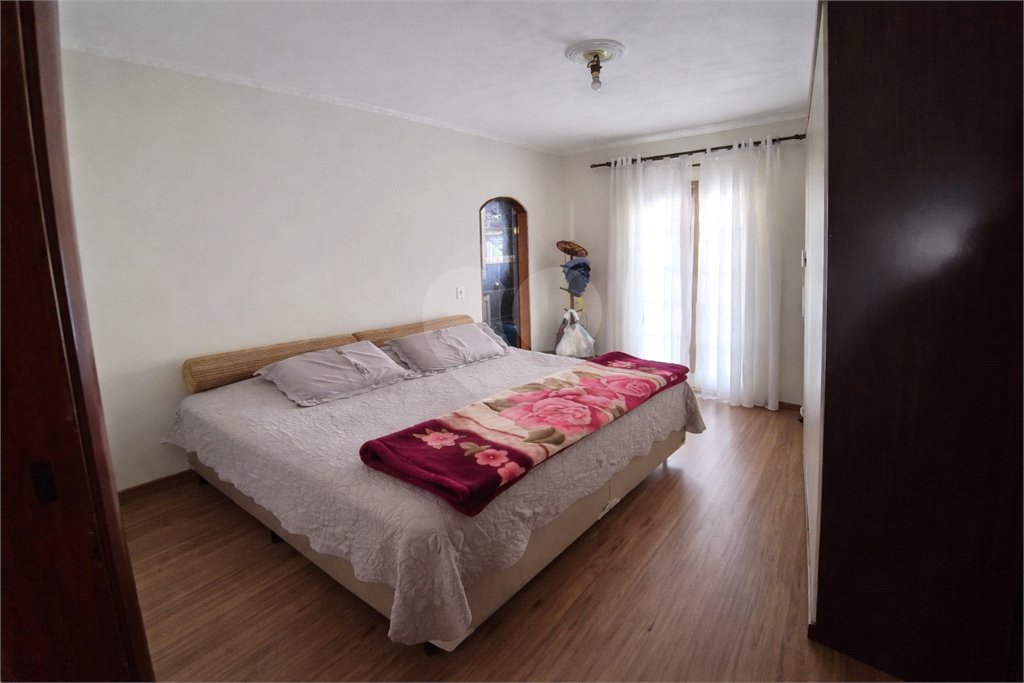 Casa à venda com 3 quartos, sendo 1 suíte, em Centreville, Santo André, SP