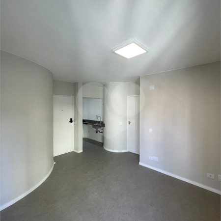 Flat à venda com 1 suíte em Liberdade, São Paulo, SP
