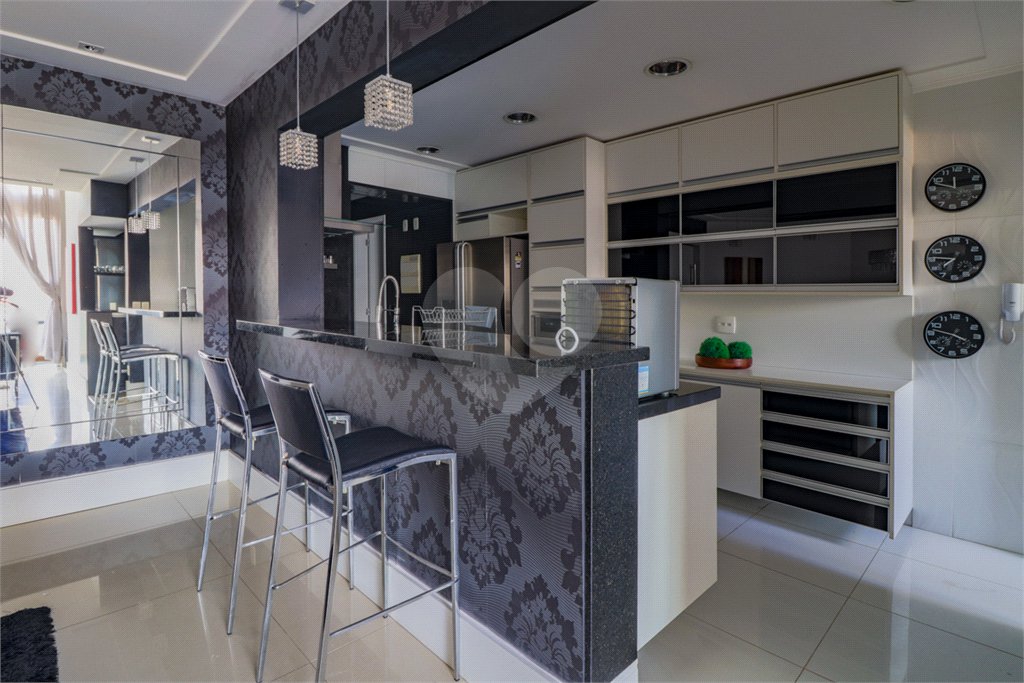 Apartamento à venda com 3 quartos, sendo 2 suítes,  em Cidade Monções, São Paulo, SP