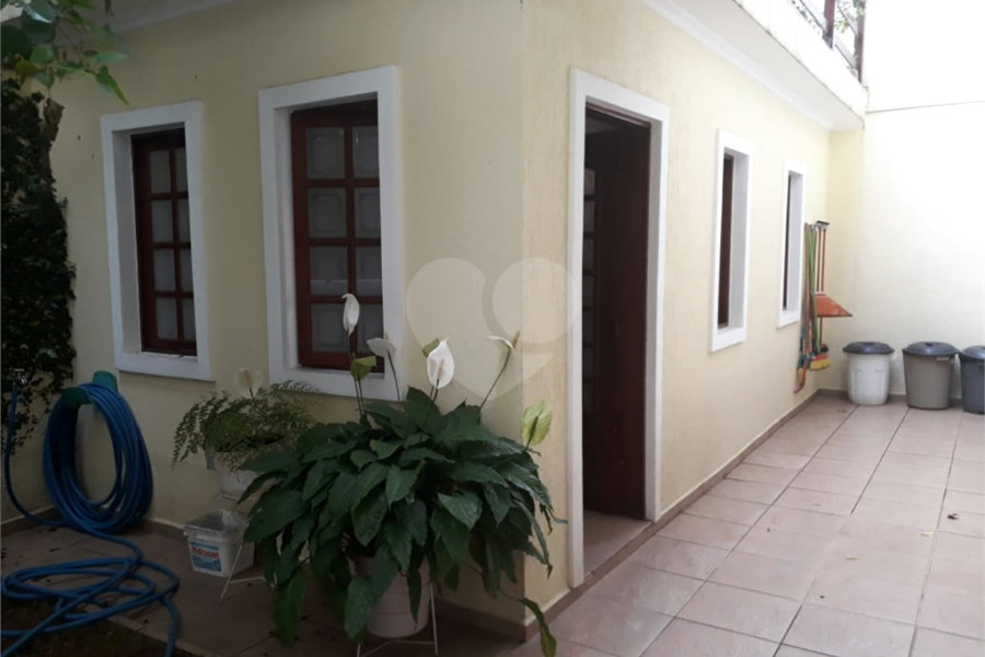 Sobrado à venda com 6 quartos, sendo 5 suítes, em Tremembé, São Paulo, SP