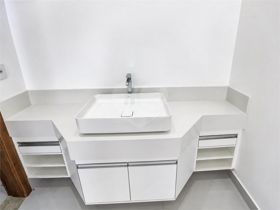 Casa à venda com 4 suítes no condomínio Alphaville Nova Esplanada 1, Votorantim - SP