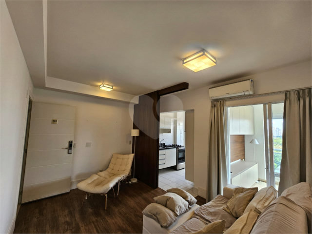 Apartamento à venda com 2 quartos, sendo 1 suíte,  em Brooklin, São Paulo, SP