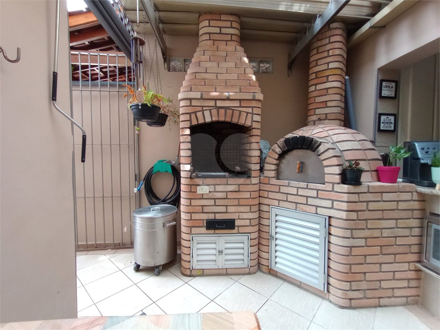 Sobrado à venda com 4 quartos, sendo 1 suíte,  em Jardim Prudência, São Paulo, SP