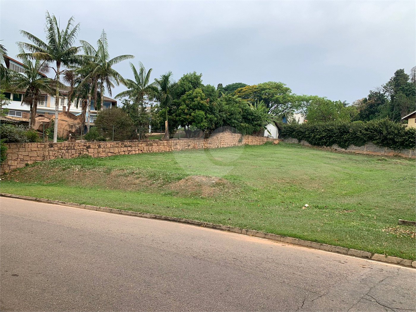 Terreno à venda no condomínio Parque dos Resedás, Itupeva - SP