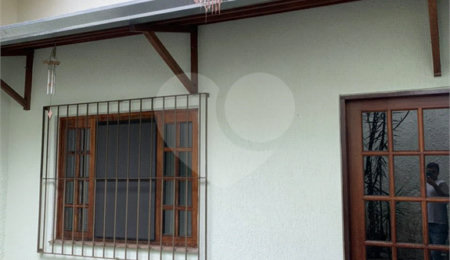 Casa à venda com 3 quartos, sendo 1 suíte,  em Parque Santa Rosa, Suzano, SP