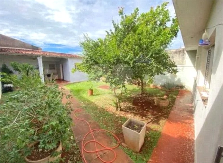 Casa à venda com 4 quartos, sendo 1 suíte,  em Jardim Paulista, Ribeirão Preto, SP