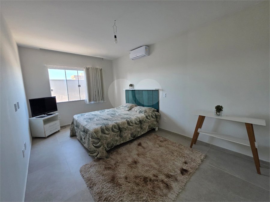 Casa em condomínio à venda com 3 quartos, sendo 1 suíte,  em Ogiva, Cabo Frio, RJ