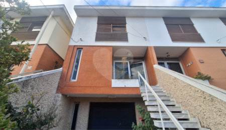 Casa à venda com 4 quartos, sendo 1 suíte,  em Vila Guilherme, São Paulo, SP