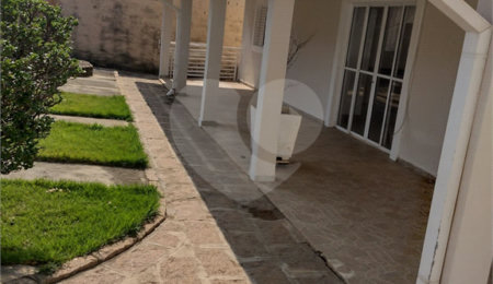 Sobrado à venda com 3 quartos, sendo 1 suíte,  em Recanto Campestre Internacional de Viracopos Gleba 6, Indaiatuba, SP
