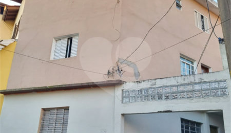 Sobrado à venda com 3 quartos em Vila Basileia, São Paulo, SP