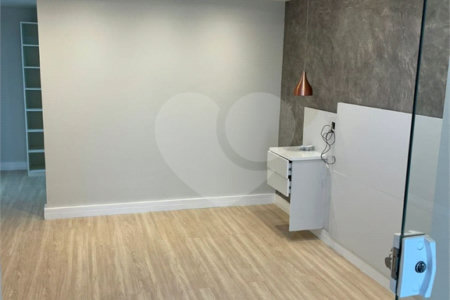 Cobertura à venda com 3 quartos, sendo 2 suítes, em Cachamorra, Rio de Janeiro, RJ