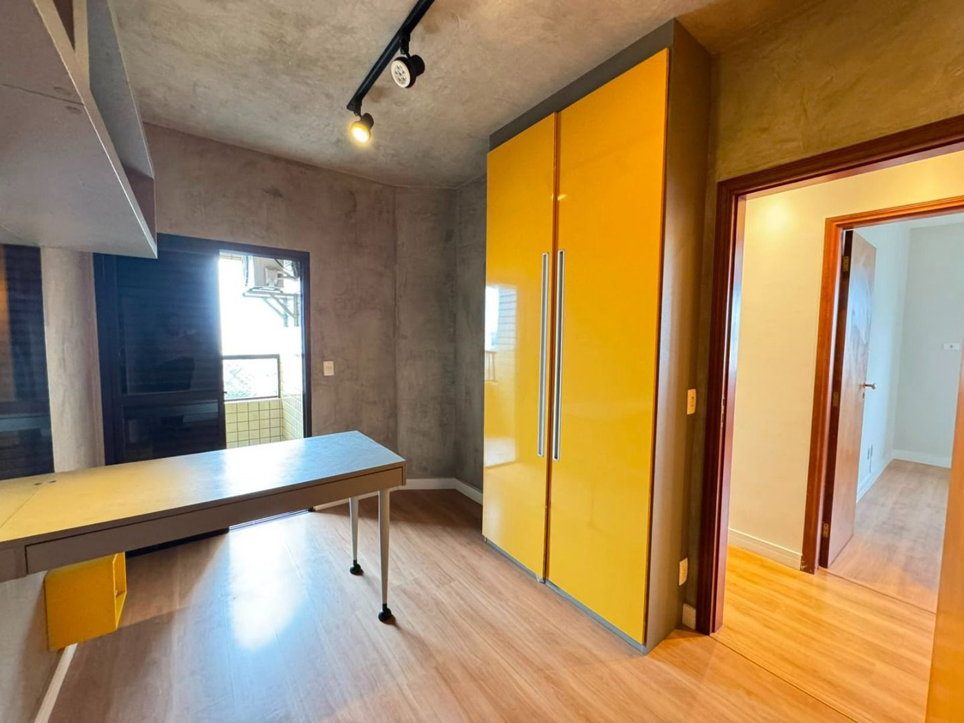 Apartamento com 3 dormitórios à venda, 103 m² por R$ 765.000,00 - Embaré - Santos/SP