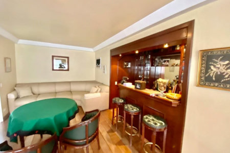 Apartamento à venda com 4 quartos, sendo 2 suítes, em Pinheiros, São Paulo, SP