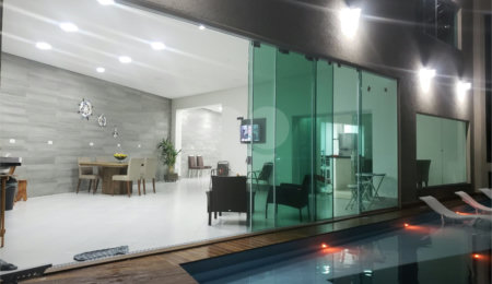 Casa à venda com 3 quartos, sendo 2 suítes,  em Horto, São Paulo, SP