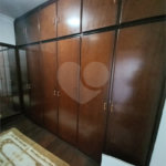 Casa à venda com 4 suítes no condomínio Aruã, Mogi das Cruzes - SP