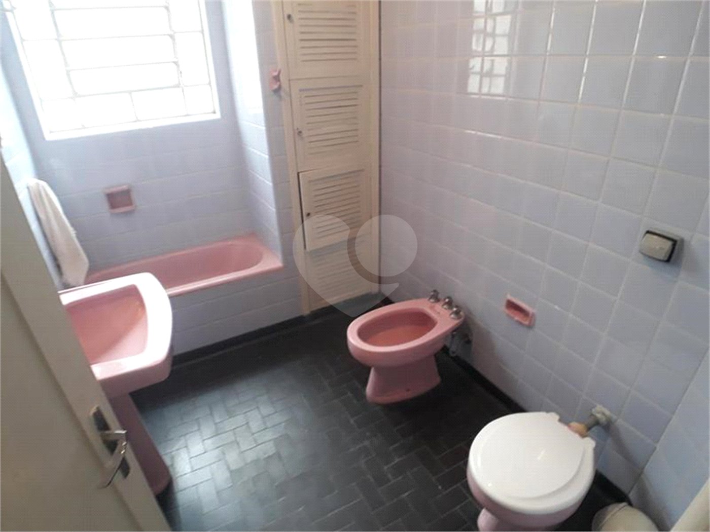 Casa Térrea para alugar com 1 quarto, sendo 3 suítes,  em Indianópolis, São Paulo, SP