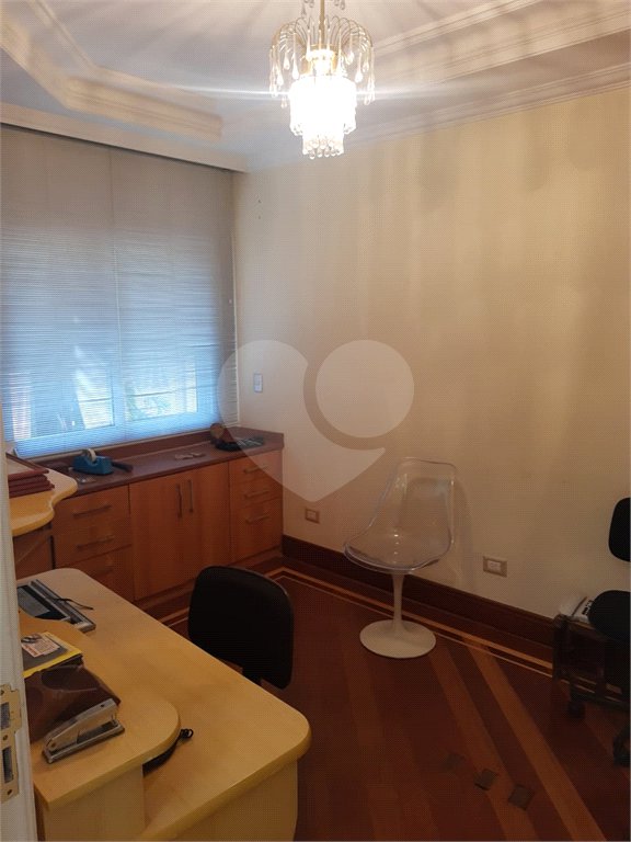 Casa à venda com 5 suítes em Jardim Leonor, São Paulo, SP
