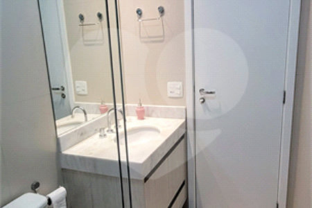 Apartamento à venda com 3 quartos, sendo 1 suíte, no Centro, São Bernardo do Campo, SP
