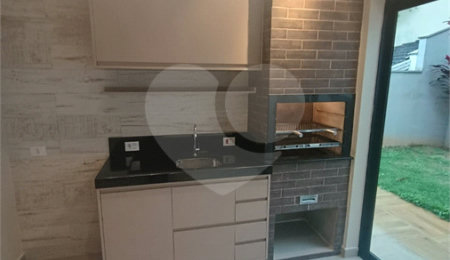 Casa para alugar com 3 quartos, sendo 1 suíte,  no condomínio Recanto dos Paturis, Vinhedo - SP