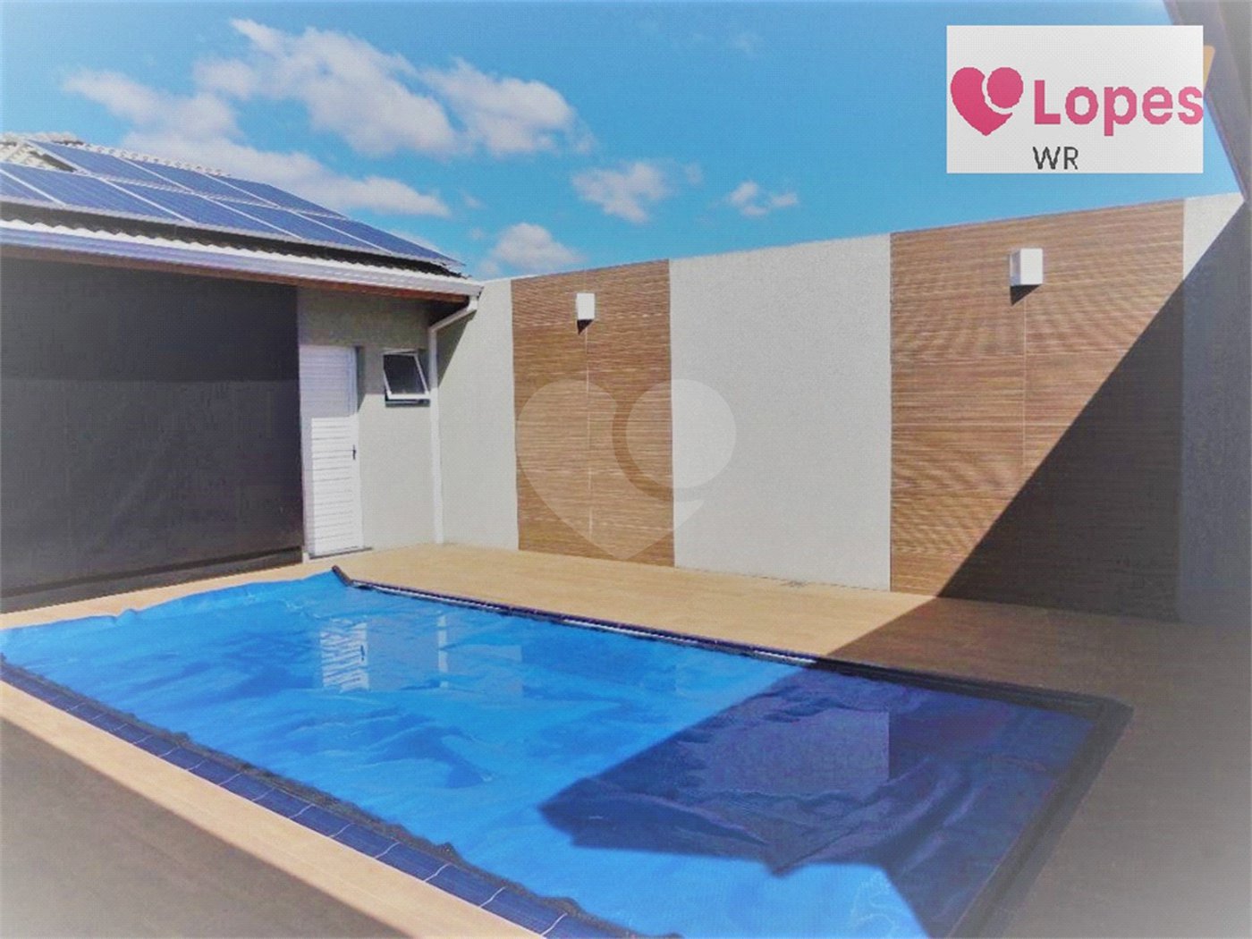 Casa à venda com 5 quartos, sendo 1 suíte, em Jardim Shangri-lá, Atibaia, SP