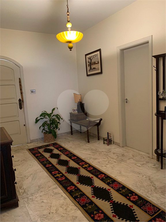 Casa à venda com 4 quartos, sendo 1 suíte, em Caxingui, São Paulo, SP