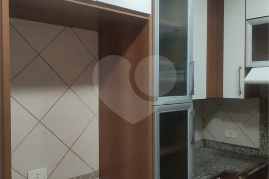 Casa à venda com 3 quartos, sendo 2 suítes, em Jaraguá, São Paulo, SP