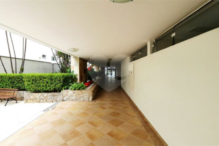 Apartamento à venda com 3 quartos, sendo 1 suíte, em Santa Cecília, São Paulo, SP