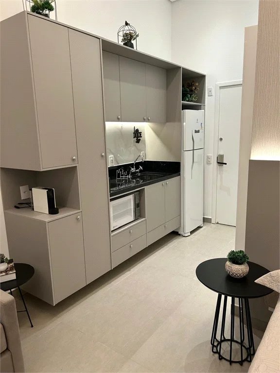 Apartamento à venda ou para alugar com 1 quarto em Pinheiros, São Paulo, SP