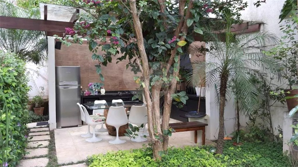 Casa à venda com 3 suítes no condomínio Metropolitan, São Paulo - SP