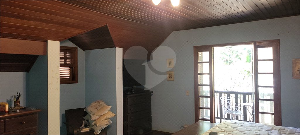 Casa à venda com 3 suítes no condomínio Jardim da Montanha I, Mairiporã - SP