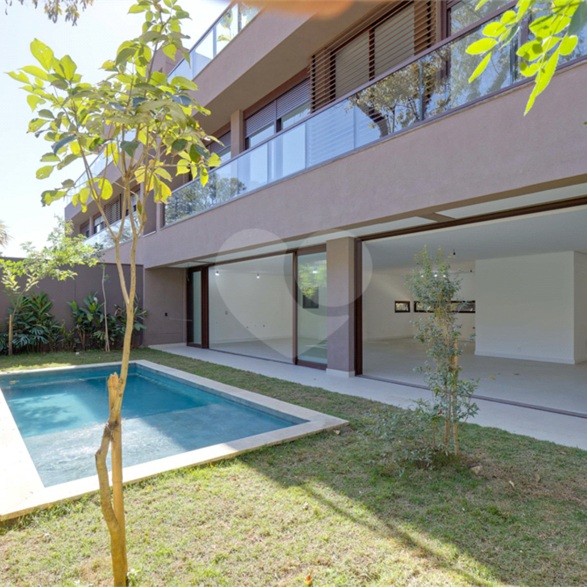 Casa à venda com 4 suítes no condomínio Casa Flora Badra, São Paulo - SP