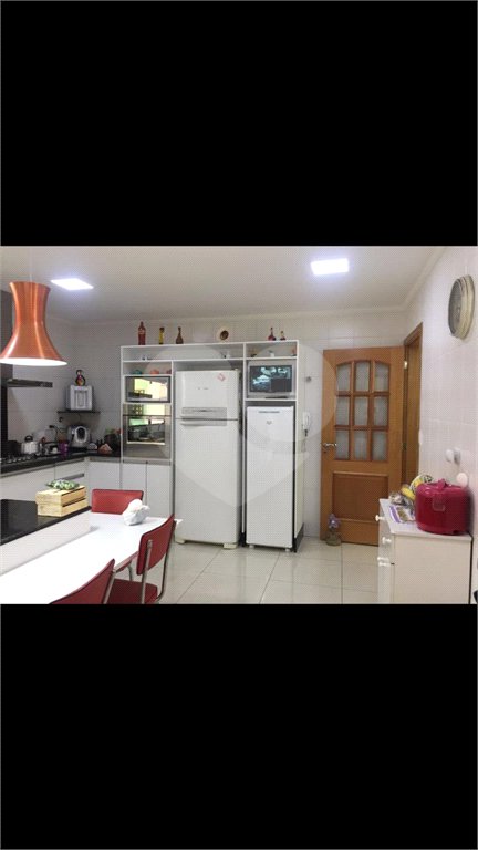 Casa à venda com 4 quartos, sendo 2 suítes,  em Vila Monumento, São Paulo, SP