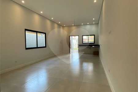 Casa à venda com 3 suítes em Jardim Ipê, Atibaia, SP
