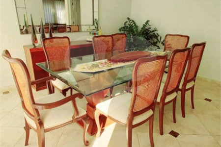 Casa à venda com 3 suítes no condomínio Residencial Parque Arco-íris, Atibaia - SP