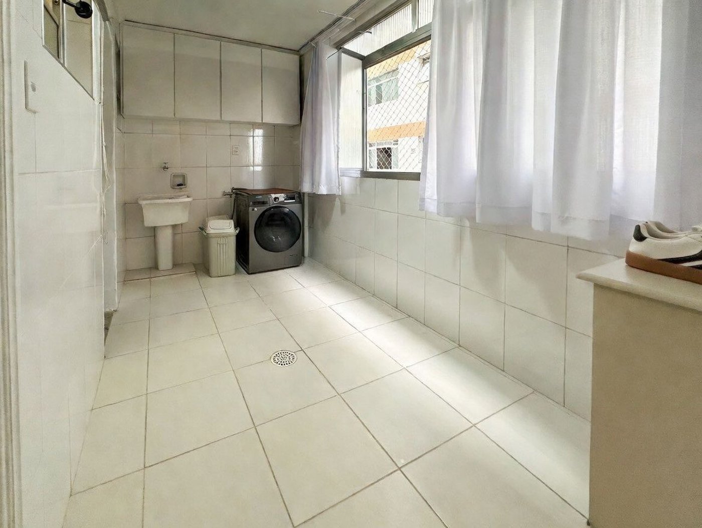 Apartamento com 3 dormitórios à venda, 139 m² por R$ 920.000,00 - Marapé - Santos/SP