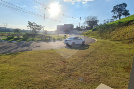 Terreno à venda no condomínio Associação dos Moradores do Loteamento Alto da Floresta, Bom Jesus dos Perdões - SP