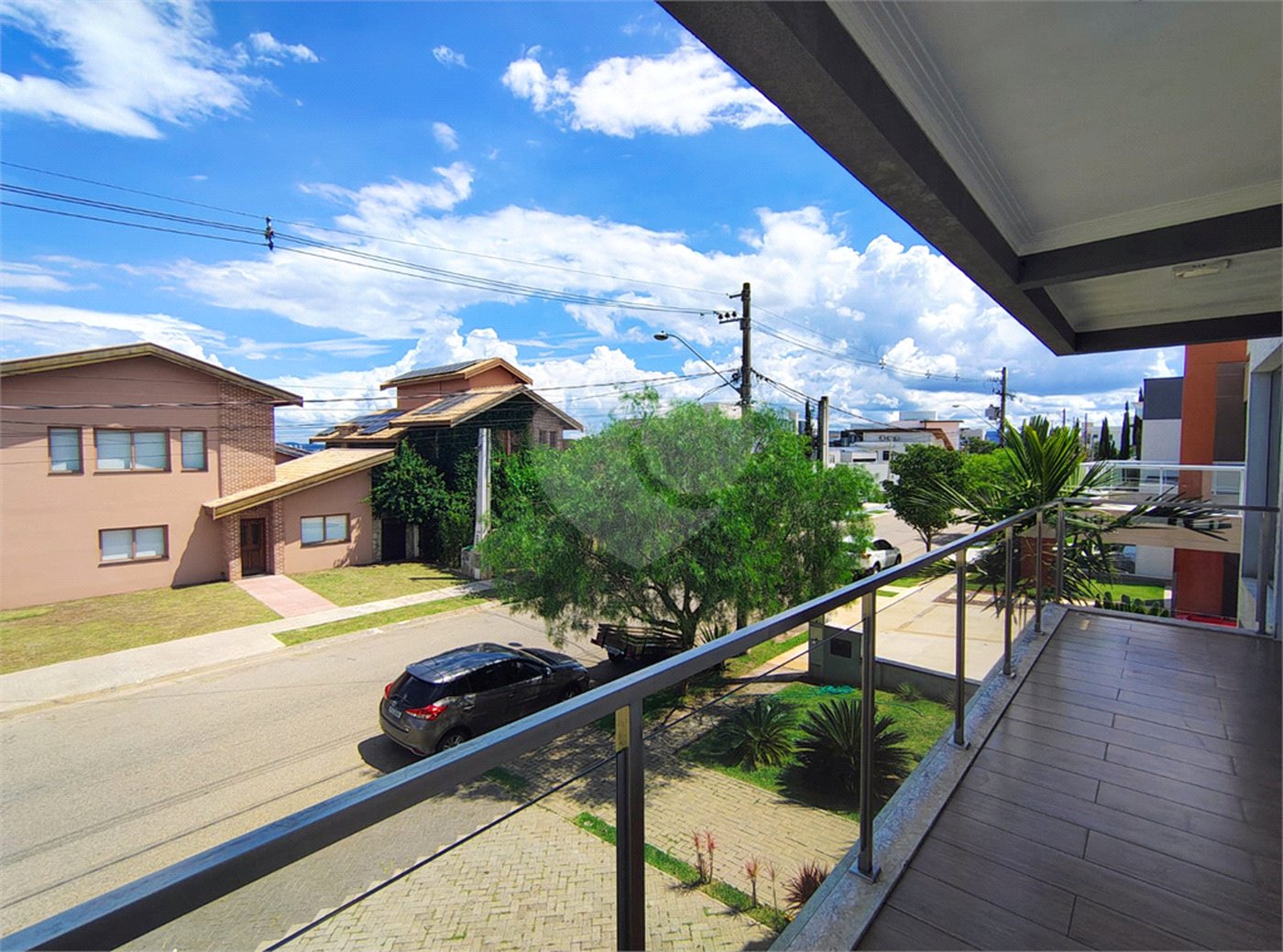Casa à venda com 5 quartos, sendo 2 suítes, no condomínio Terras de Jundiaí, Jundiaí - SP