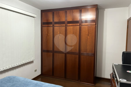 Sobrado à venda com 3 quartos, sendo 1 suíte,  em Jardim das Vertentes, São Paulo, SP