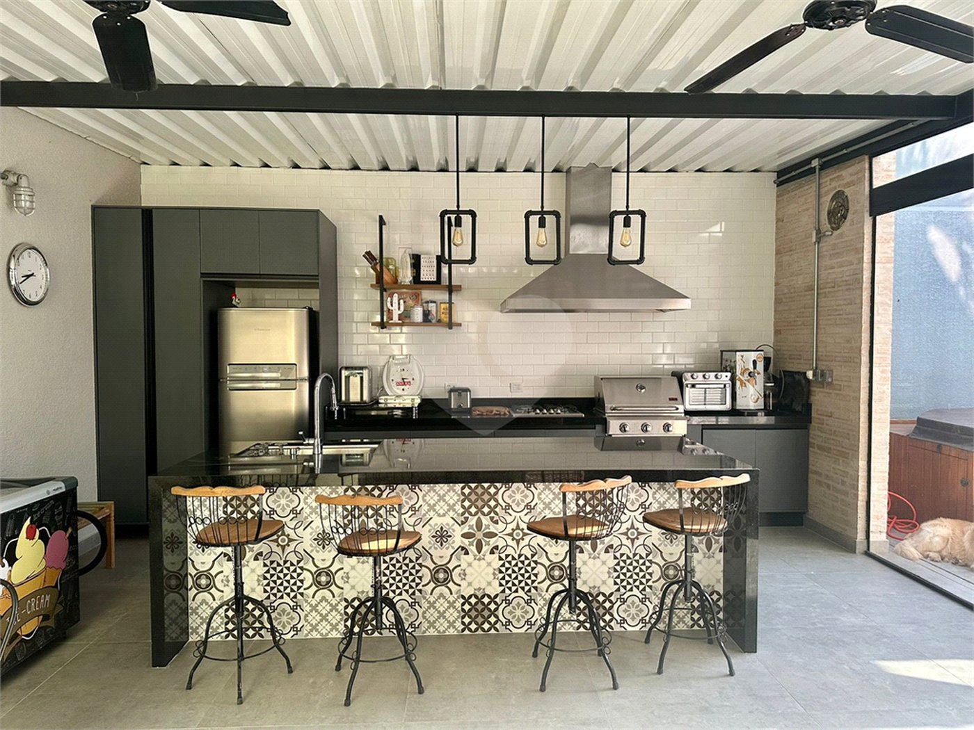 Casa à venda com 4 suítes em Nova Gardênia, Atibaia, SP