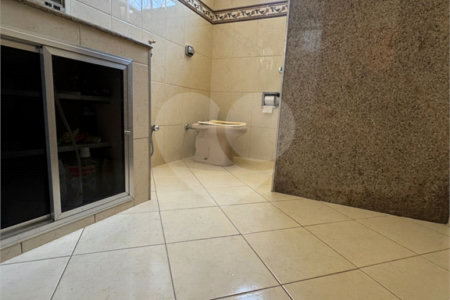 Casa Térrea à venda com 3 quartos em Campo Grande, Rio de Janeiro, RJ