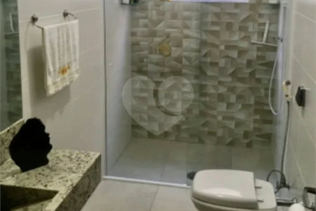 Casa à venda com 3 quartos, sendo 1 suíte, em Vila Batista, Bragança Paulista, SP