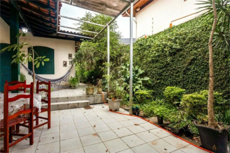 Sobrado à venda ou para alugar com 4 suítes em Butantã, São Paulo, SP