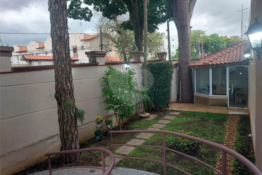 Casa à venda com 3 quartos, sendo 1 suíte, no condomínio Algarve Residencial, São Paulo - SP