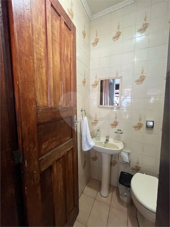 Casa à venda com 3 quartos, sendo 1 suíte,  em Jardim Casablanca, São Paulo, SP